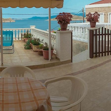 Villa Niovi Chalki Town Esterno foto