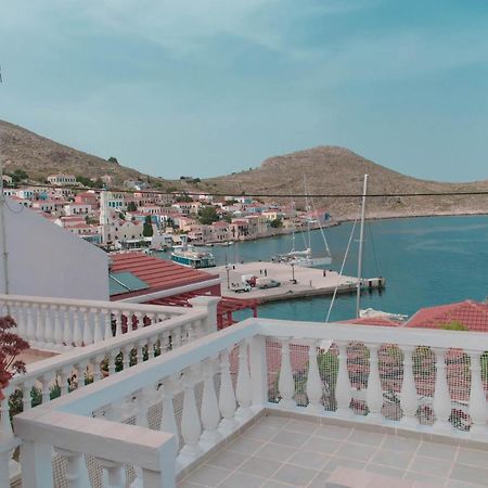 Villa Niovi Chalki Town Esterno foto
