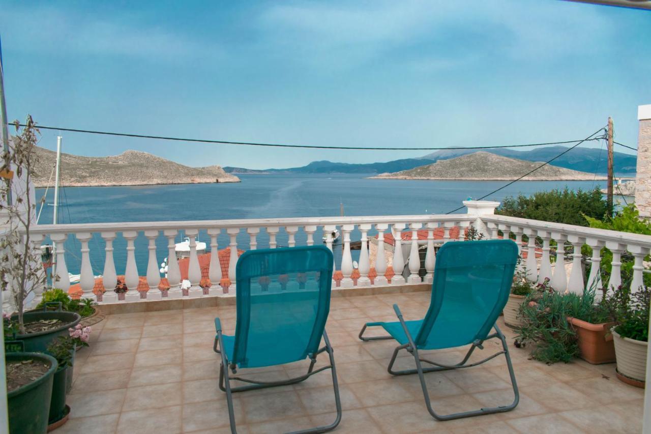Villa Niovi Chalki Town Esterno foto