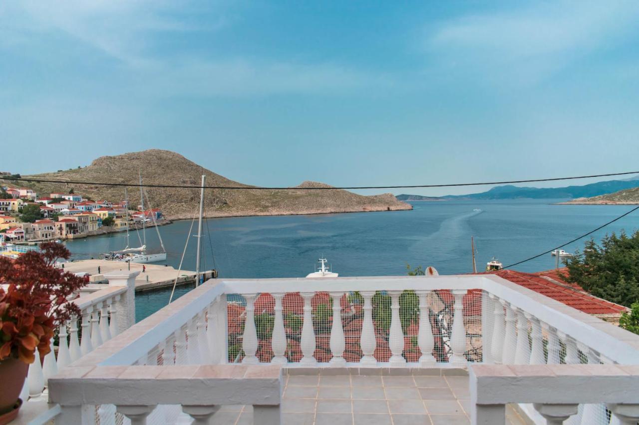 Villa Niovi Chalki Town Esterno foto