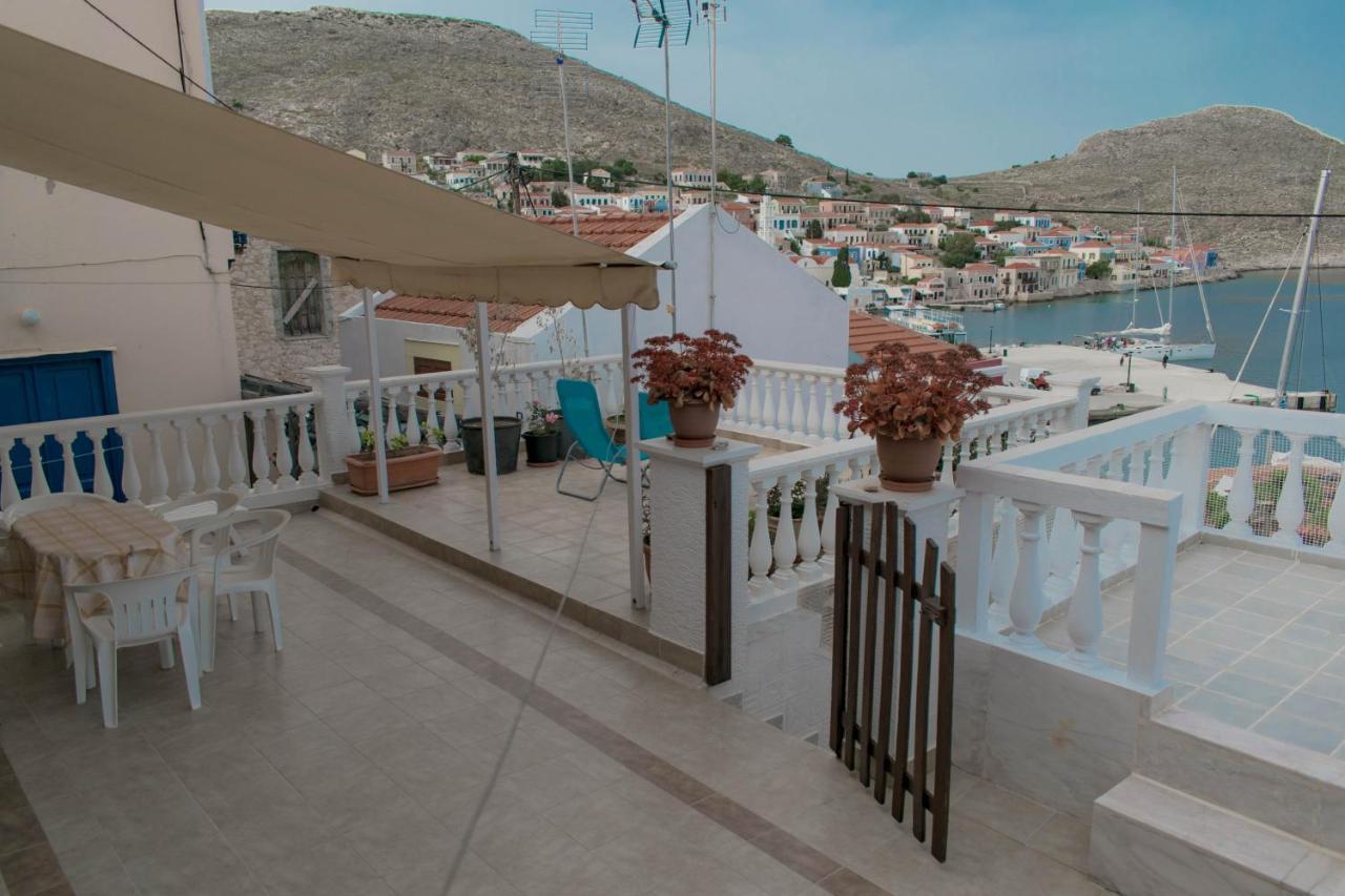 Villa Niovi Chalki Town Esterno foto