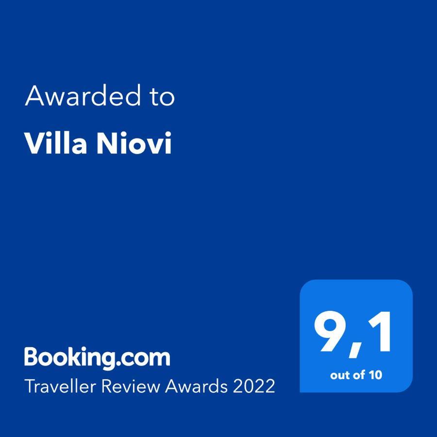 Villa Niovi Chalki Town Esterno foto